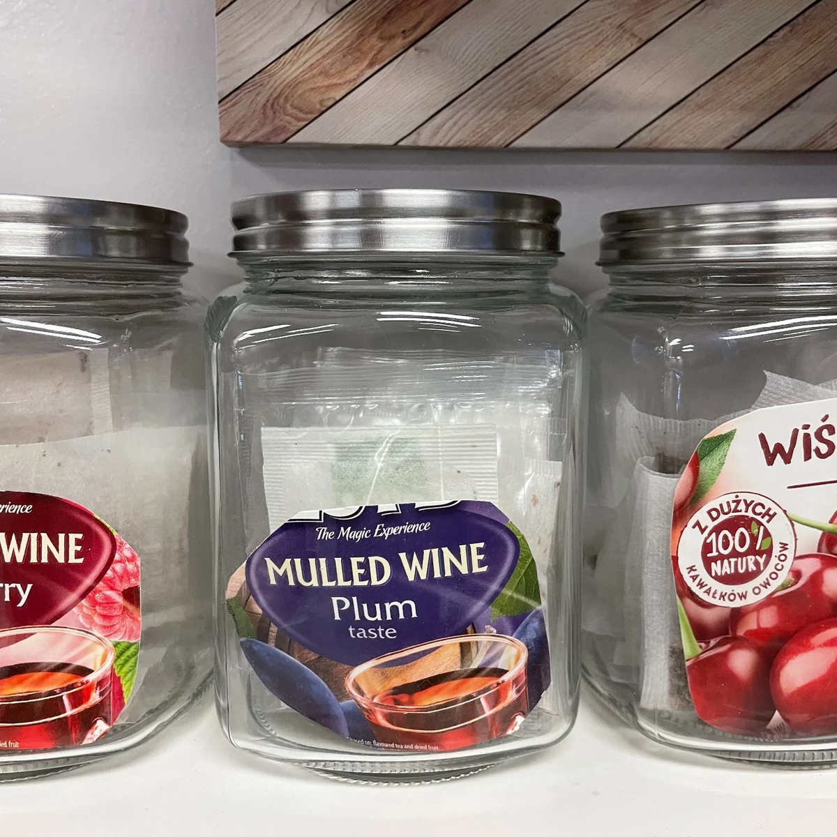 Close-up of mulled wine raspberry, mulled wine plum, and cherry tea flavors at Kat's Café & Restaurant.